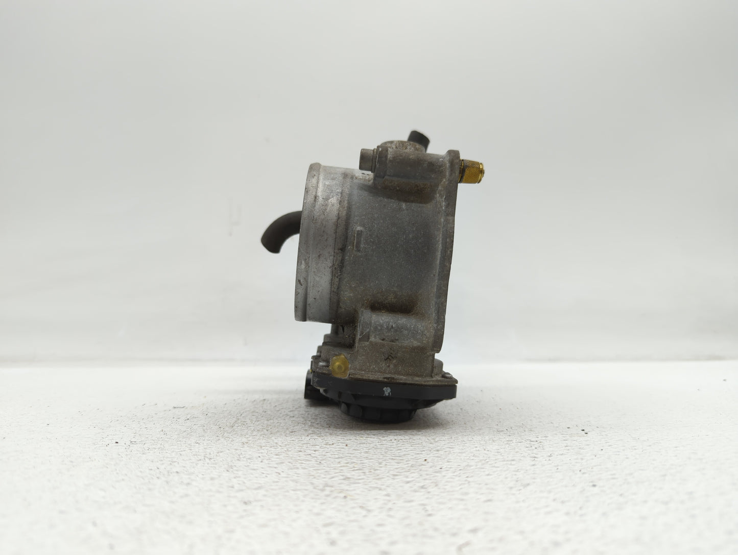 2013 Nissan Pulsar Throttle Body P/N:16119 7S001 C 16119 7S001 F, 16119 7S001 B Fits Fits 2012 2014 2015 2016 2017 2018 2019