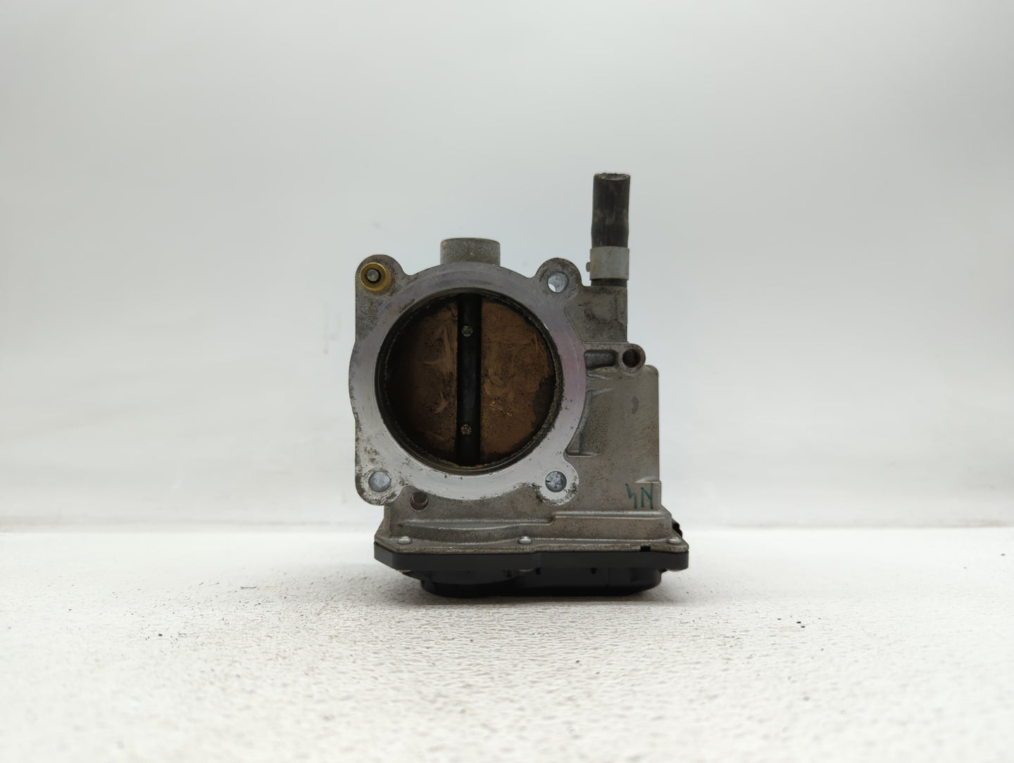2013 Nissan Pulsar Throttle Body P/N:16119 7S001 C 16119 7S001 F, 16119 7S001 B Fits Fits 2012 2014 2015 2016 2017 2018 2019