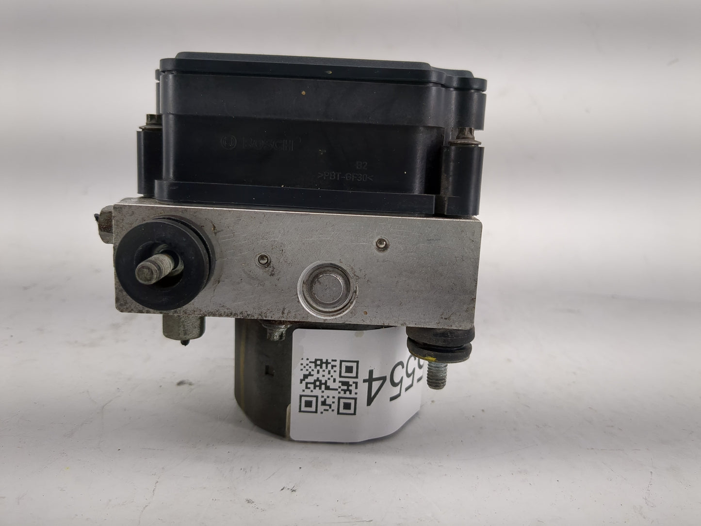 2013 Nissan Qashqai ABS Pump Control Module Replacement P/N:2265106455 Fits OEM Used Auto Parts - Oemusedautoparts1.com
