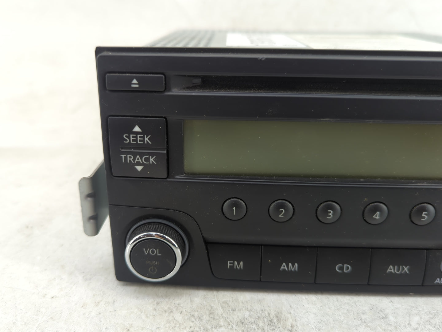 2013-2017 Nissan Quest Radio AM FM Cd Player Receiver Replacement P/N:28185 3WS0A Fits Fits 2013 2014 2015 2016 2017 OEM Use