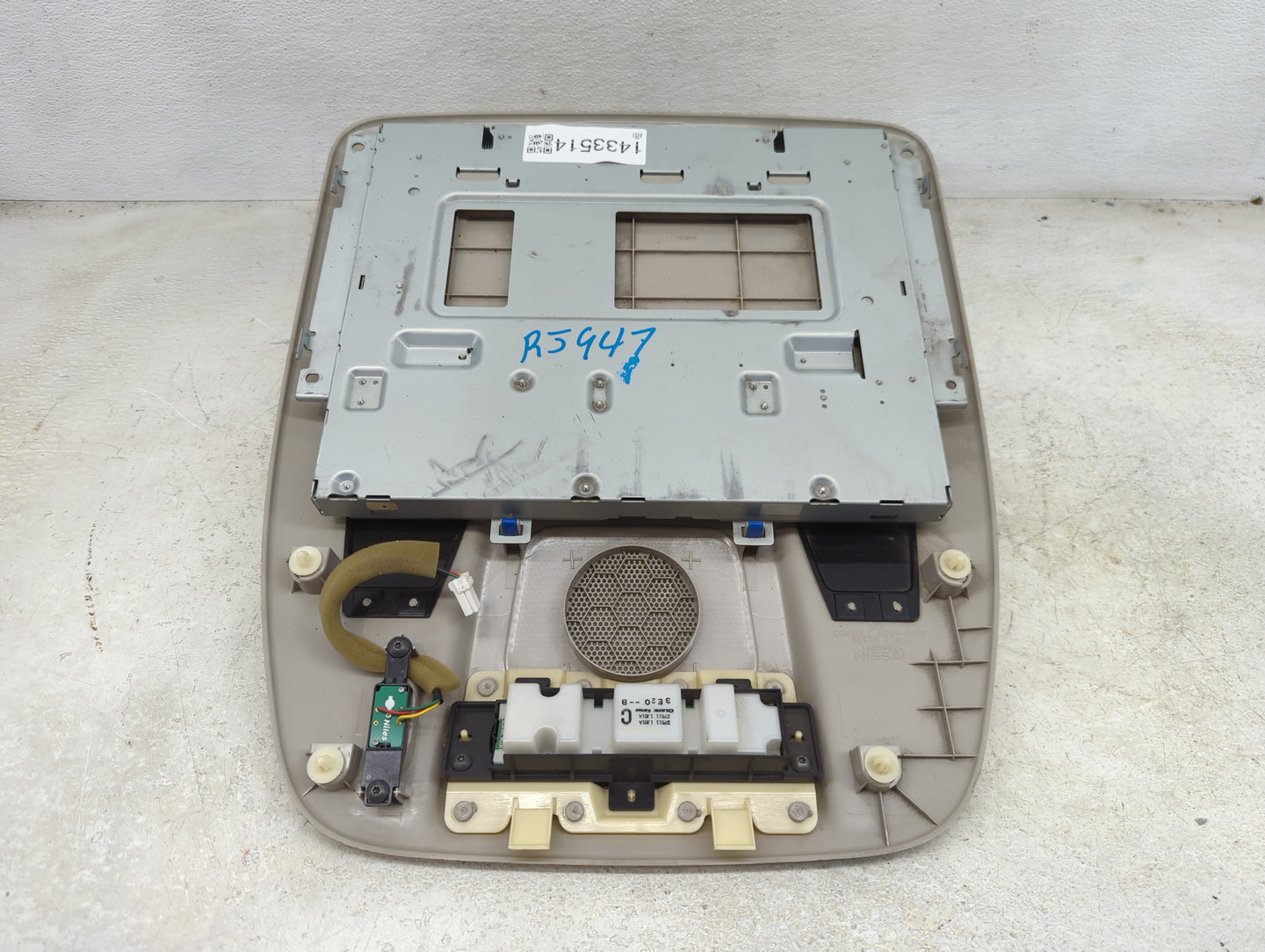 2011-2017 Nissan Quest Information Display Screen Beige - Oemusedautoparts1.com