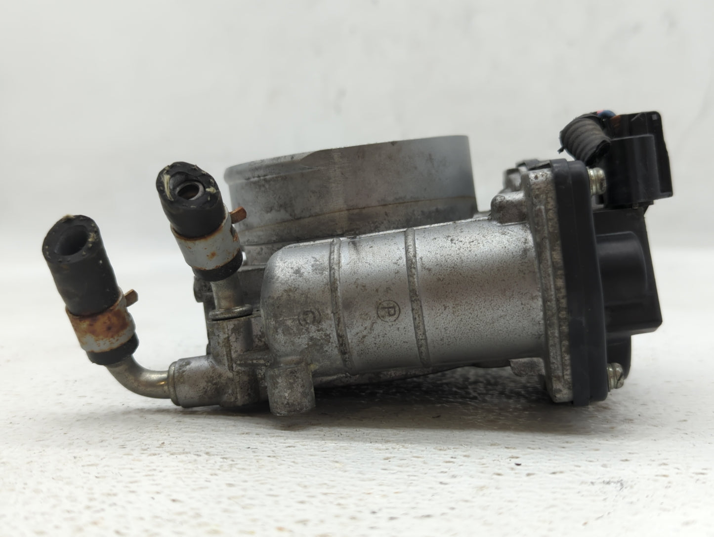 2011-2014 Nissan Quest Throttle Body P/N:526-01 Fits Fits 2007 2008 2009 2010 2011 2012 2013 2014 OEM Used Auto Parts - Oemu