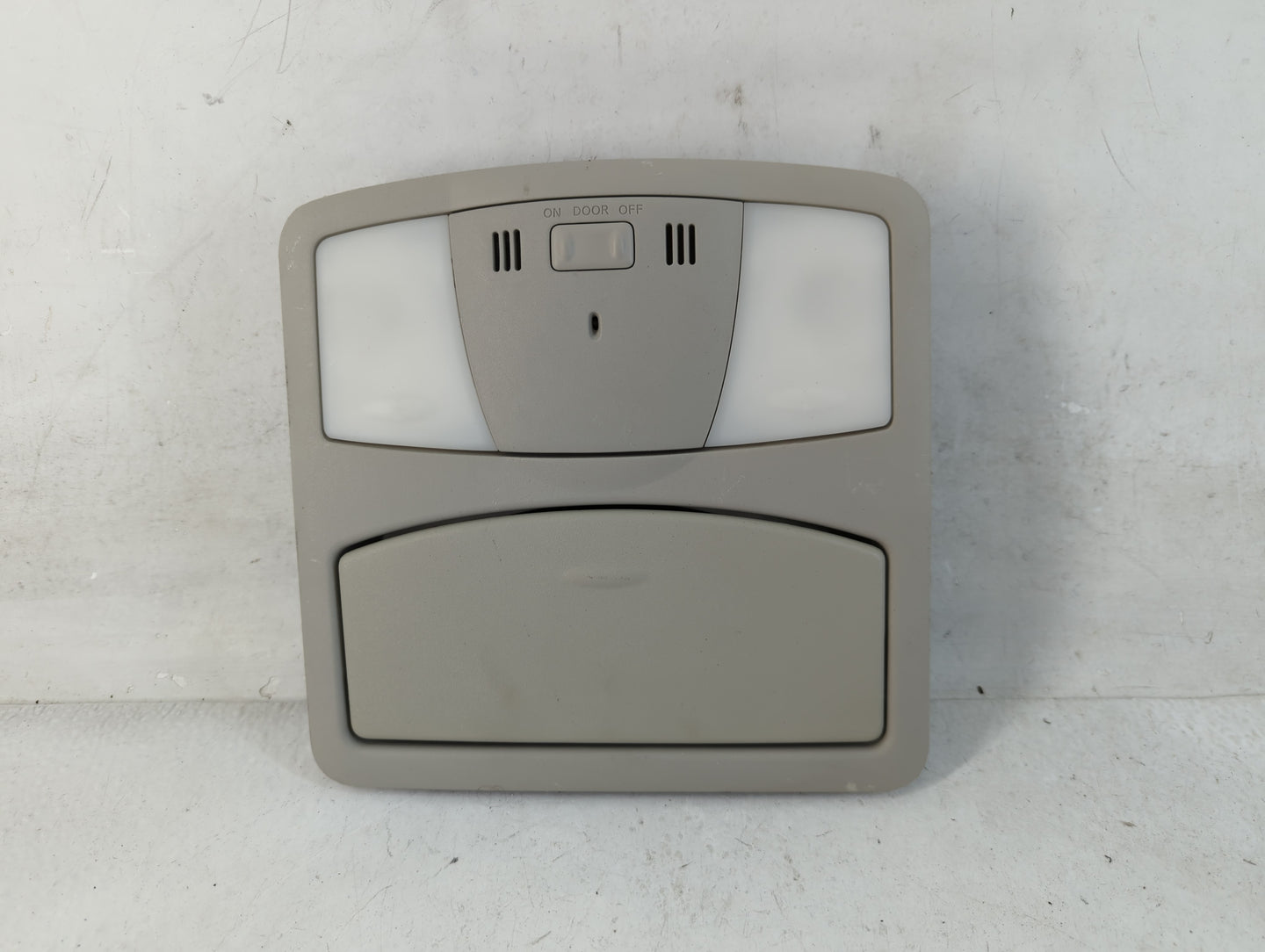 2011-2017 Nissan Quest Overhead Roof Console 838914 - Oemusedautoparts1.com
