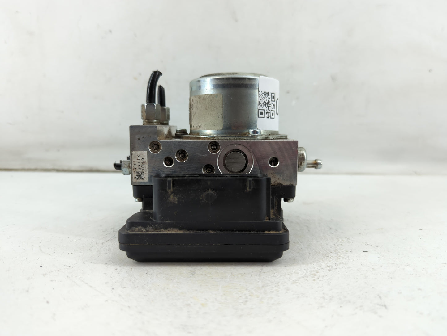 2012-2015 Nissan Rogue ABS Pump Control Module Replacement P/N:47660 JM04A Fits Fits 2012 2013 2014 2015 OEM Used Auto Parts