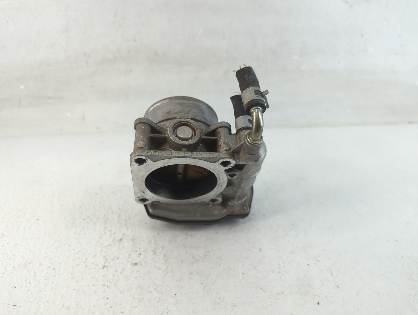 2011-2015 Nissan Rogue Throttle Body P/N:RME60-15 Fits Fits 2011 2012 2013 2014 2015 OEM Used Auto Parts - Oemusedautoparts1