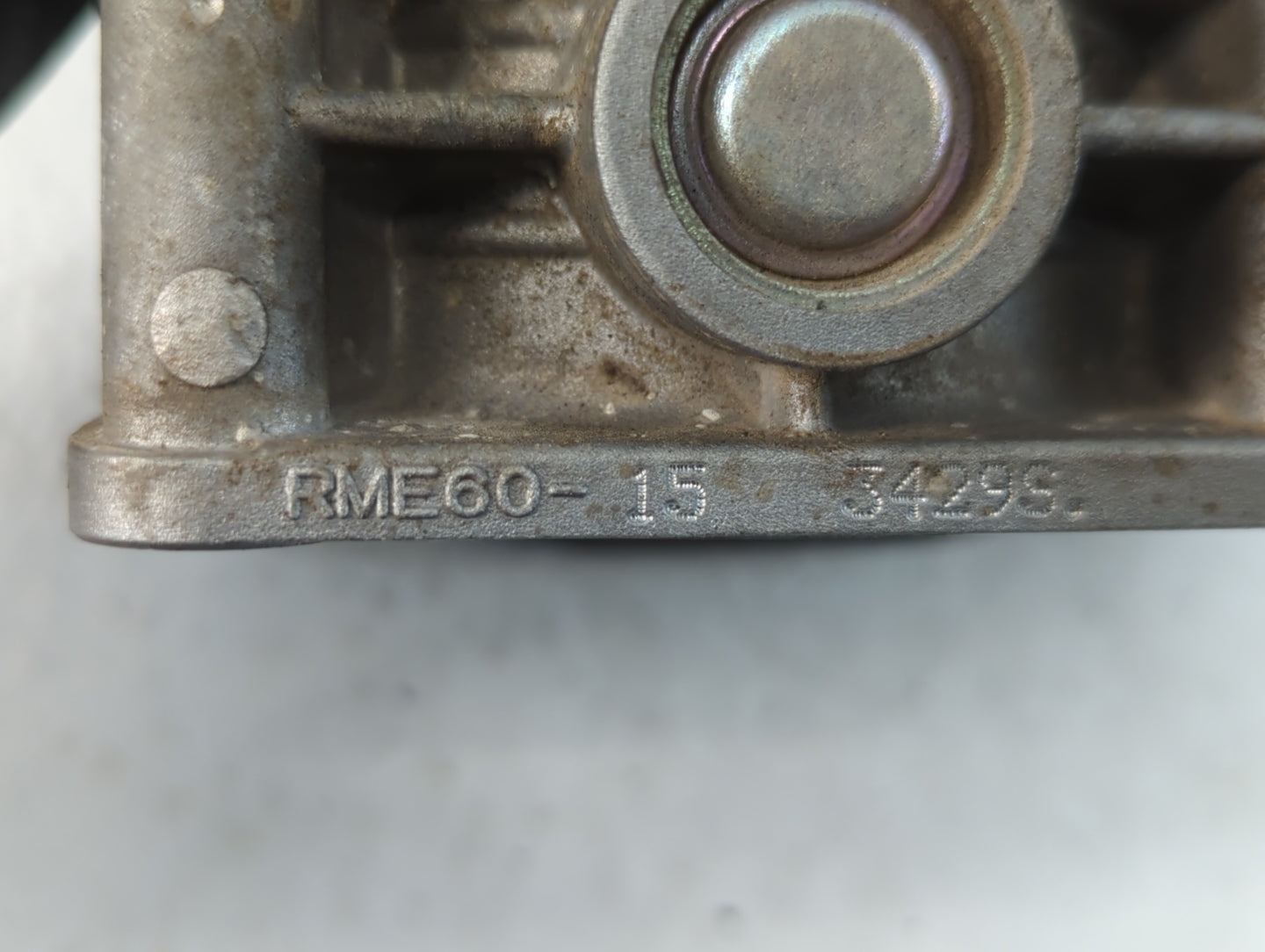 2011-2015 Nissan Rogue Throttle Body P/N:RME60-15 Fits Fits 2011 2012 2013 2014 2015 OEM Used Auto Parts - Oemusedautoparts1