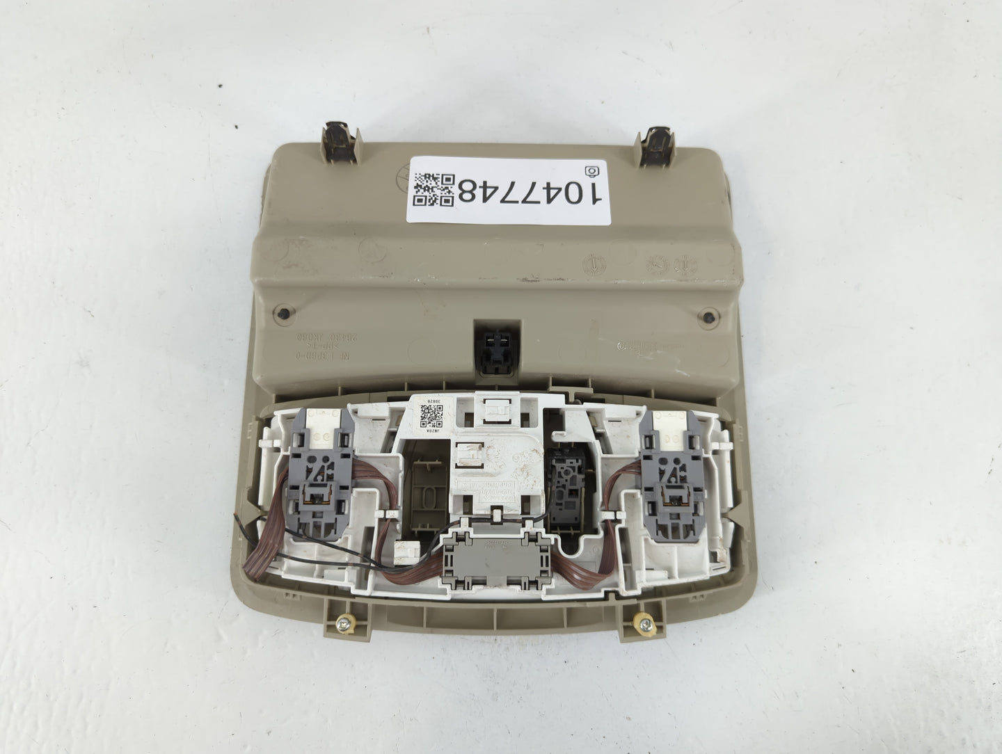 2013-2015 Nissan Rogue Overhead Roof Console 1047748 - Oemusedautoparts1.com