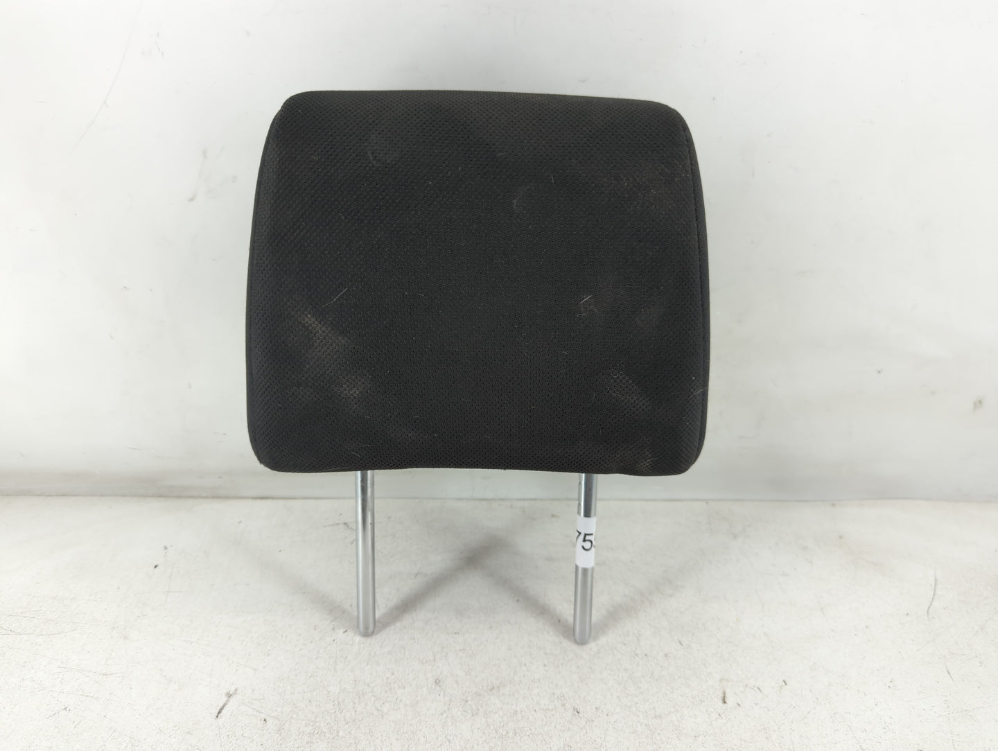 2011-2013 Nissan Rogue Headrest Head Rest Front Driver Passenger Seat Fits Fits 2011 2012 2013 OEM Used Auto Parts - Oemused