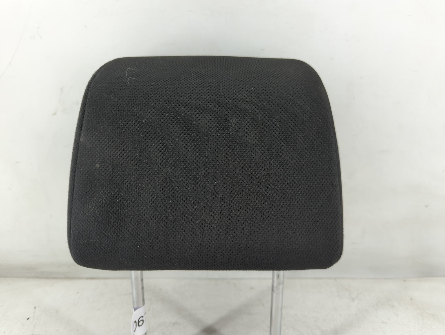 2011-2013 Nissan Rogue Headrest Head Rest Front Driver Passenger Seat Fits Fits 2011 2012 2013 OEM Used Auto Parts - Oemused