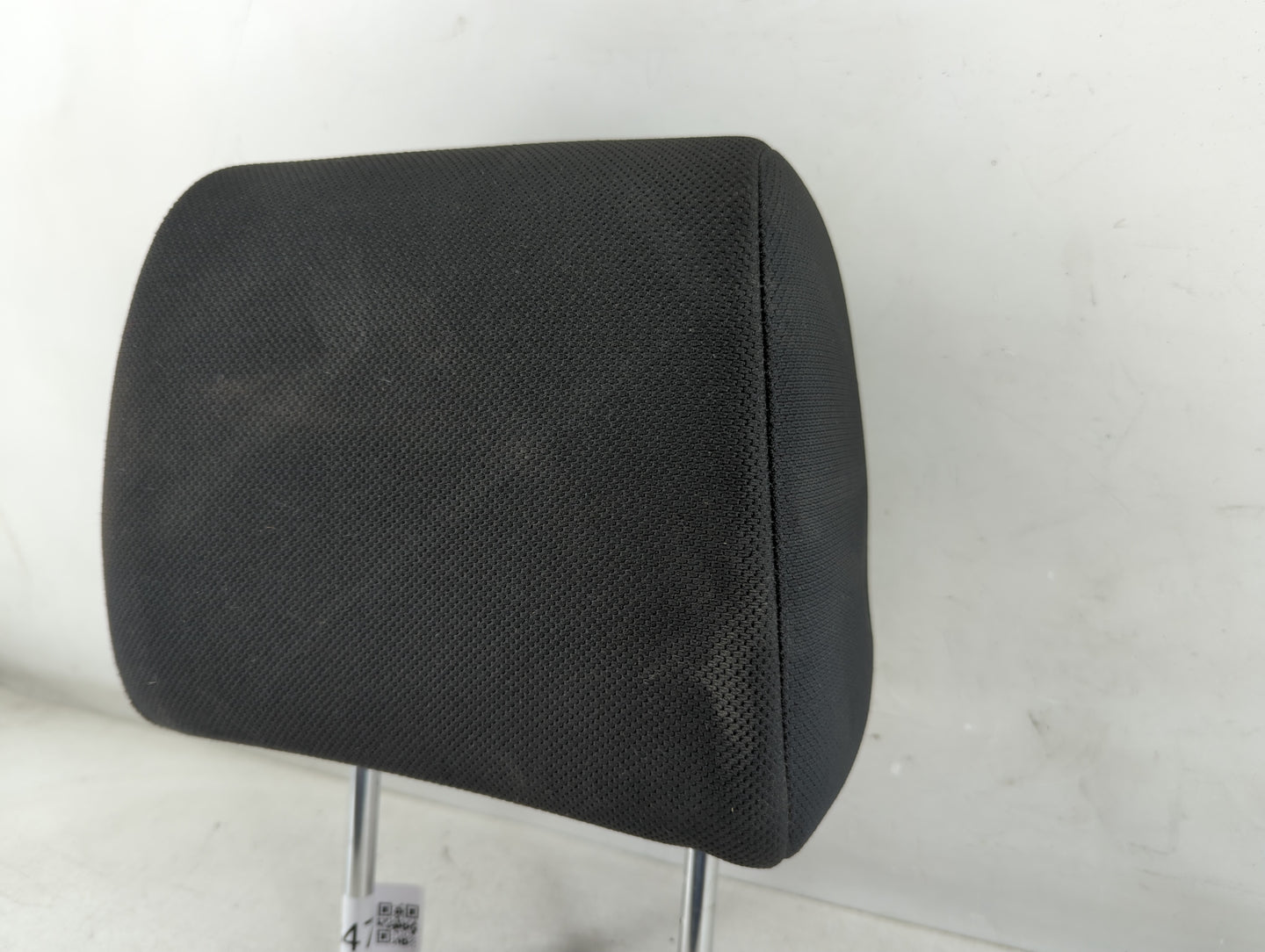 2011-2013 Nissan Rogue Headrest Head Rest Front Driver Passenger Seat Fits Fits 2011 2012 2013 OEM Used Auto Parts - Oemused