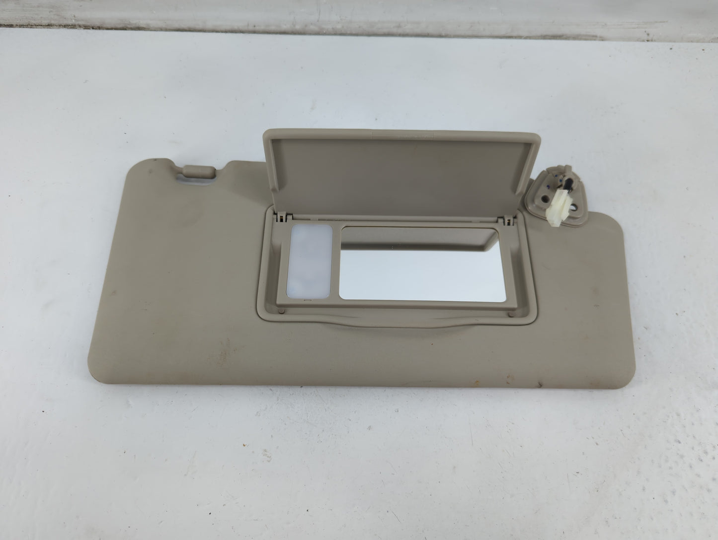 2008-2015 Nissan Rogue Sun Visor Shade Replacement Passenger Right Mirror Fits Fits 2008 2009 2010 2011 2012 2013 2014 2015 