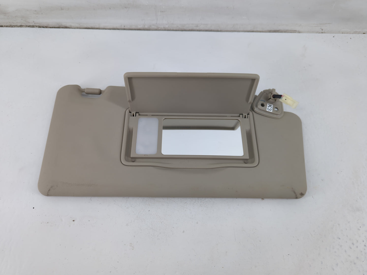 2008-2015 Nissan Rogue Sun Visor Shade Replacement Passenger Right Mirror Fits Fits 2008 2009 2010 2011 2012 2013 2014 2015 
