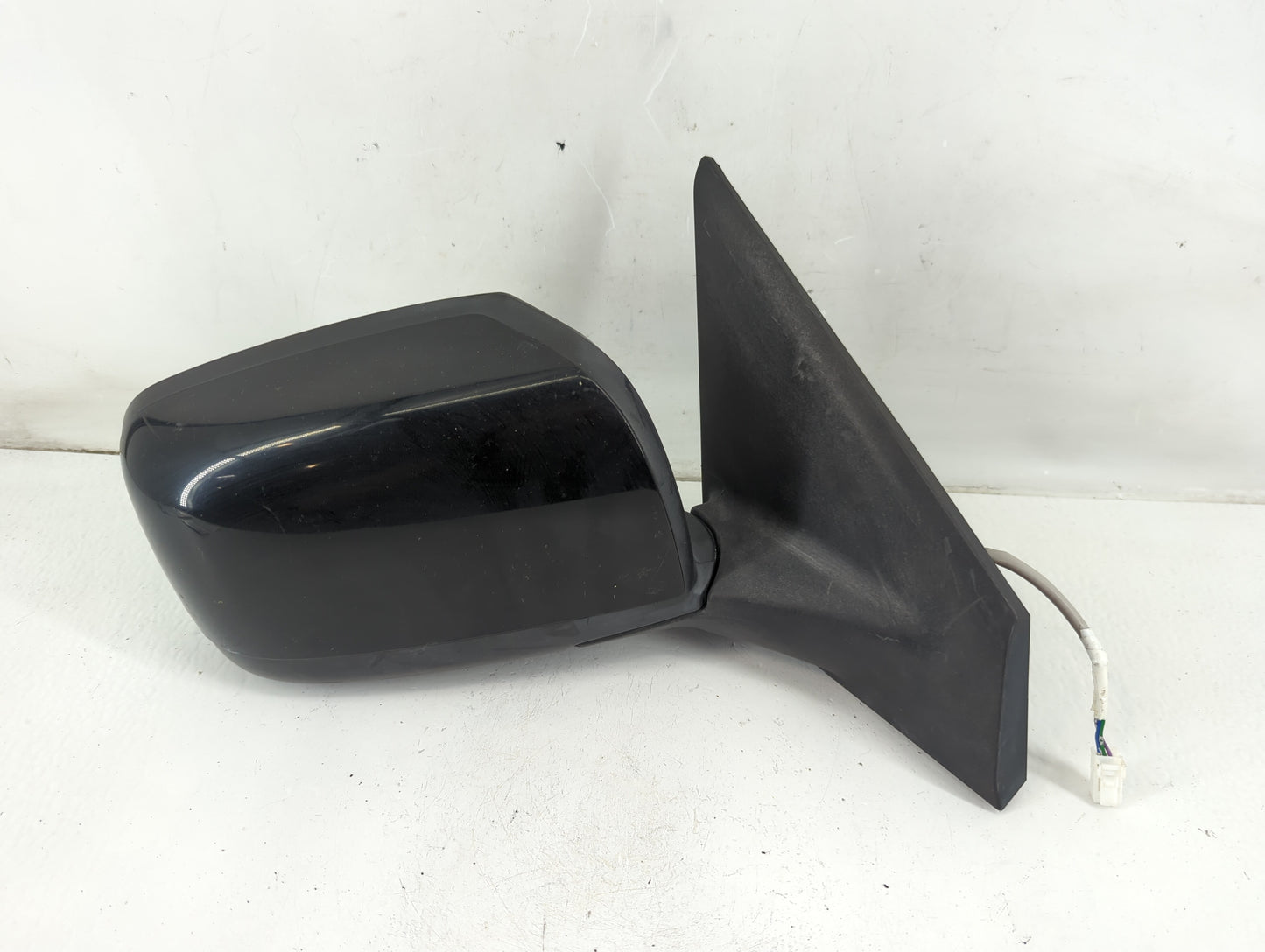 2008-2015 Nissan Rogue Passenger Side View Mirror - Right Door Mirror OEM Used - Oemusedautoparts1.com