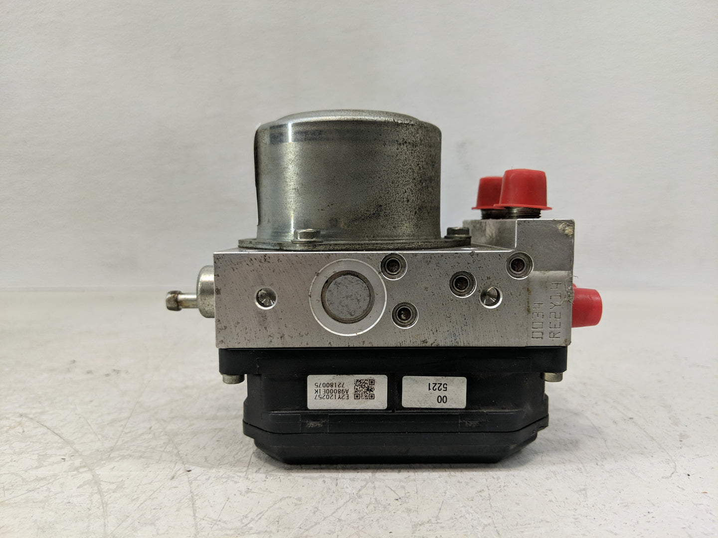 2012-2015 Nissan Rogue ABS Pump Control Module Replacement P/N:72180075 Fits Fits 2012 2013 2014 2015 OEM Used Auto Parts - 