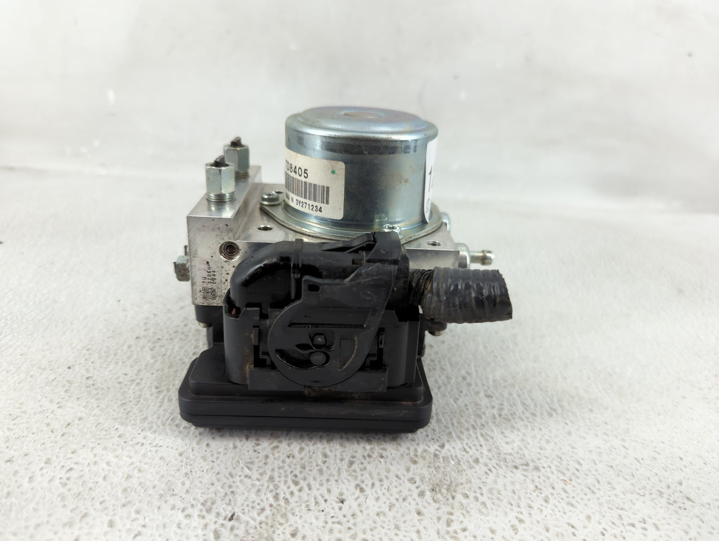 2012-2015 Nissan Rogue ABS Pump Control Module Replacement P/N:TD8405 Fits Fits 2012 2013 2014 2015 OEM Used Auto Parts - Oe