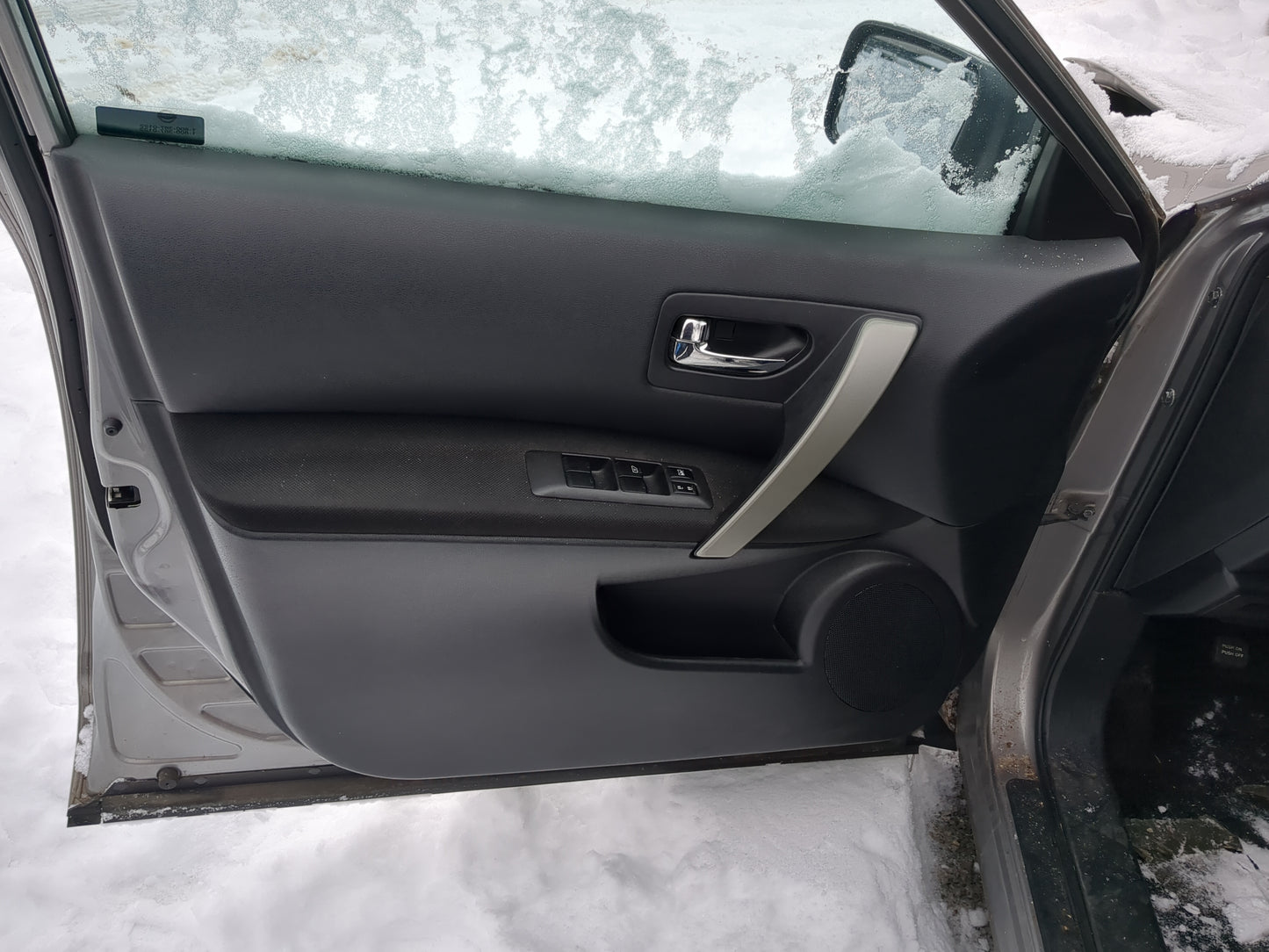 2013 Nissan Rogue Front Left Driver Interior Door Panel Trim 1248201 - Oemusedautoparts1.com