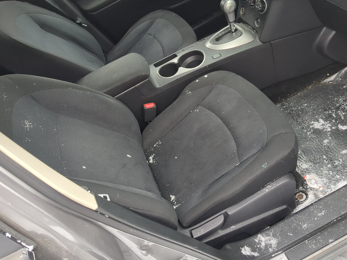 2010-2013 Nissan Rogue Passenger Front Seat Oem - Oemusedautoparts1.com