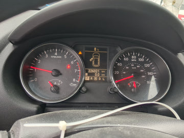 2012-2015 Nissan Rogue Instrument Cluster Speedometer Gauges Fits Fits 2012 2013 2014 2015 OEM Used Auto Parts