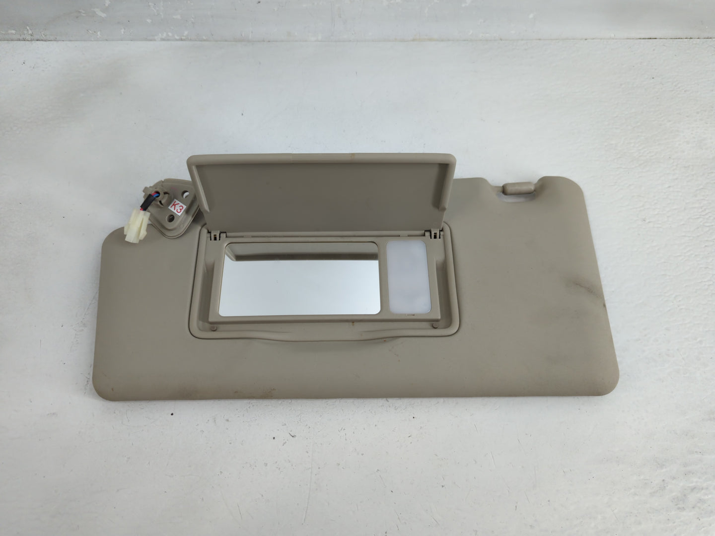 2011-2015 Nissan Rogue Sun Visor Shade Replacement Driver Left Mirror Fits Fits 2011 2012 2013 2014 2015 OEM Used Auto Parts