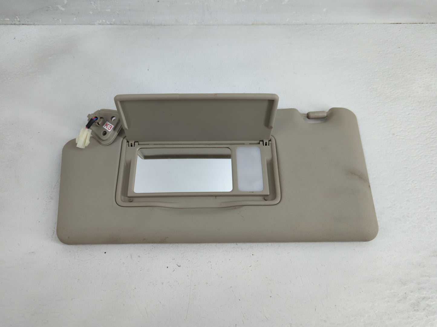 2011-2015 Nissan Rogue Sun Visor Shade Replacement Driver Left Mirror Fits Fits 2011 2012 2013 2014 2015 OEM Used Auto Parts