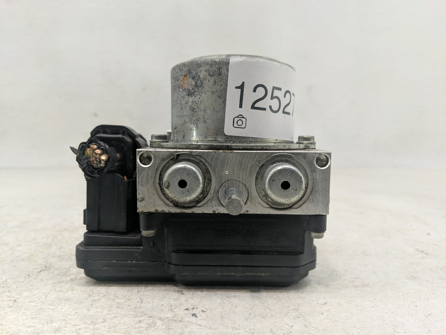 2012-2015 Nissan Rogue ABS Pump Control Module Replacement P/N:A98000E1K Fits Fits 2012 2013 2014 2015 OEM Used Auto Parts -