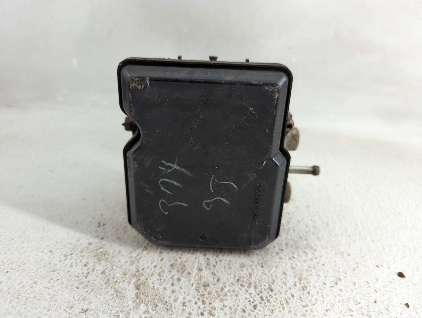 2012-2015 Nissan Rogue ABS Pump Control Module Replacement Fits Fits 2012 2013 2014 2015 OEM Used Auto Parts - Oemusedautopa