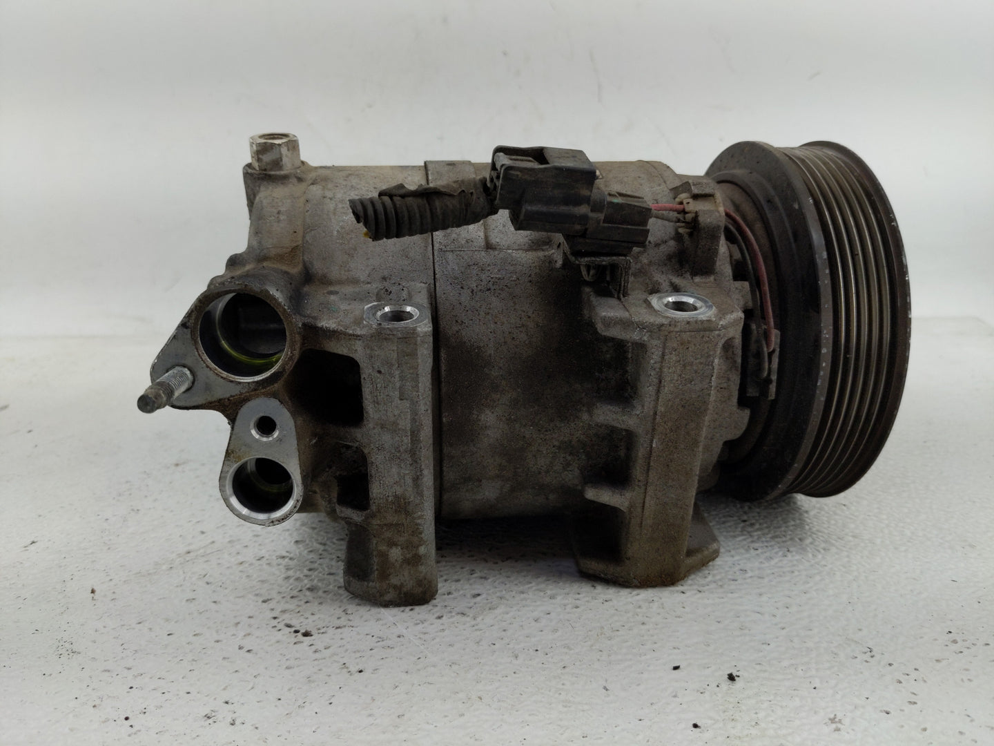 2008-2015 Nissan Rogue Air Conditioning A/c Ac Compressor Oem - Oemusedautoparts1.com
