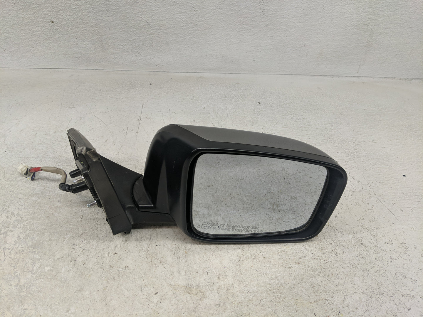 2012-2015 Nissan Rogue Passenger Side View Mirror - Right Door Mirror OEM Used - Oemusedautoparts1.com