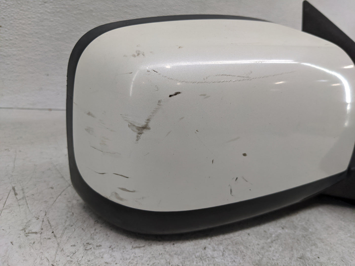 2008-2015 Nissan Rogue Passenger Side View Mirror - Right Door Mirror OEM Used - Oemusedautoparts1.com
