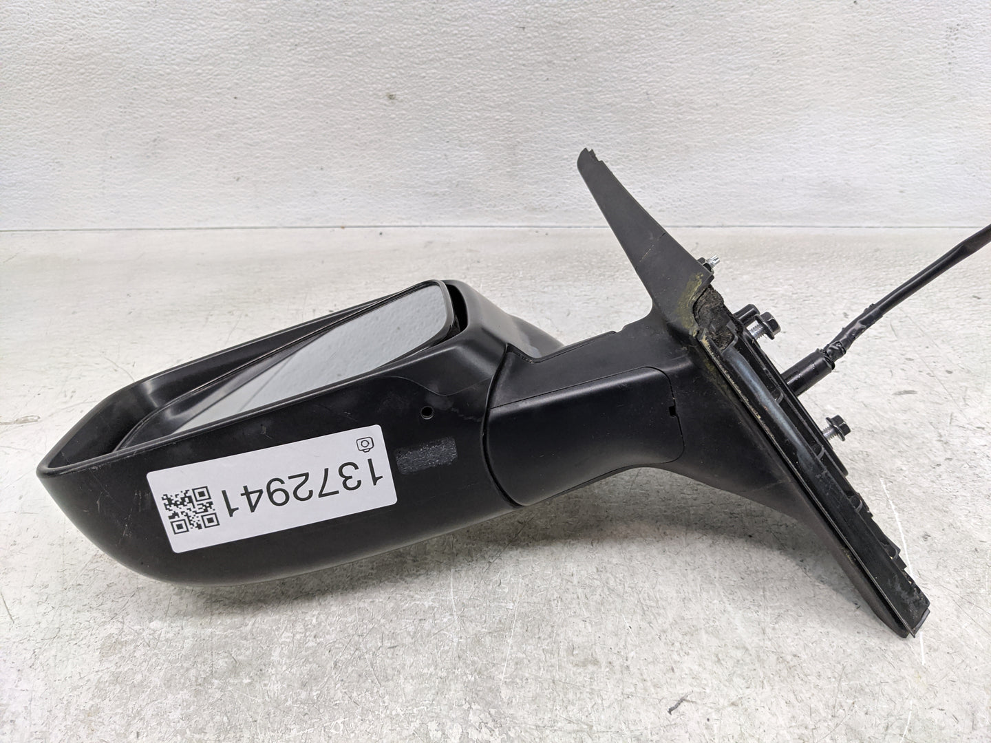 2008-2015 Nissan Rogue Driver Side View Mirror - Left Door Mirror OEM Used - Oemusedautoparts1.com