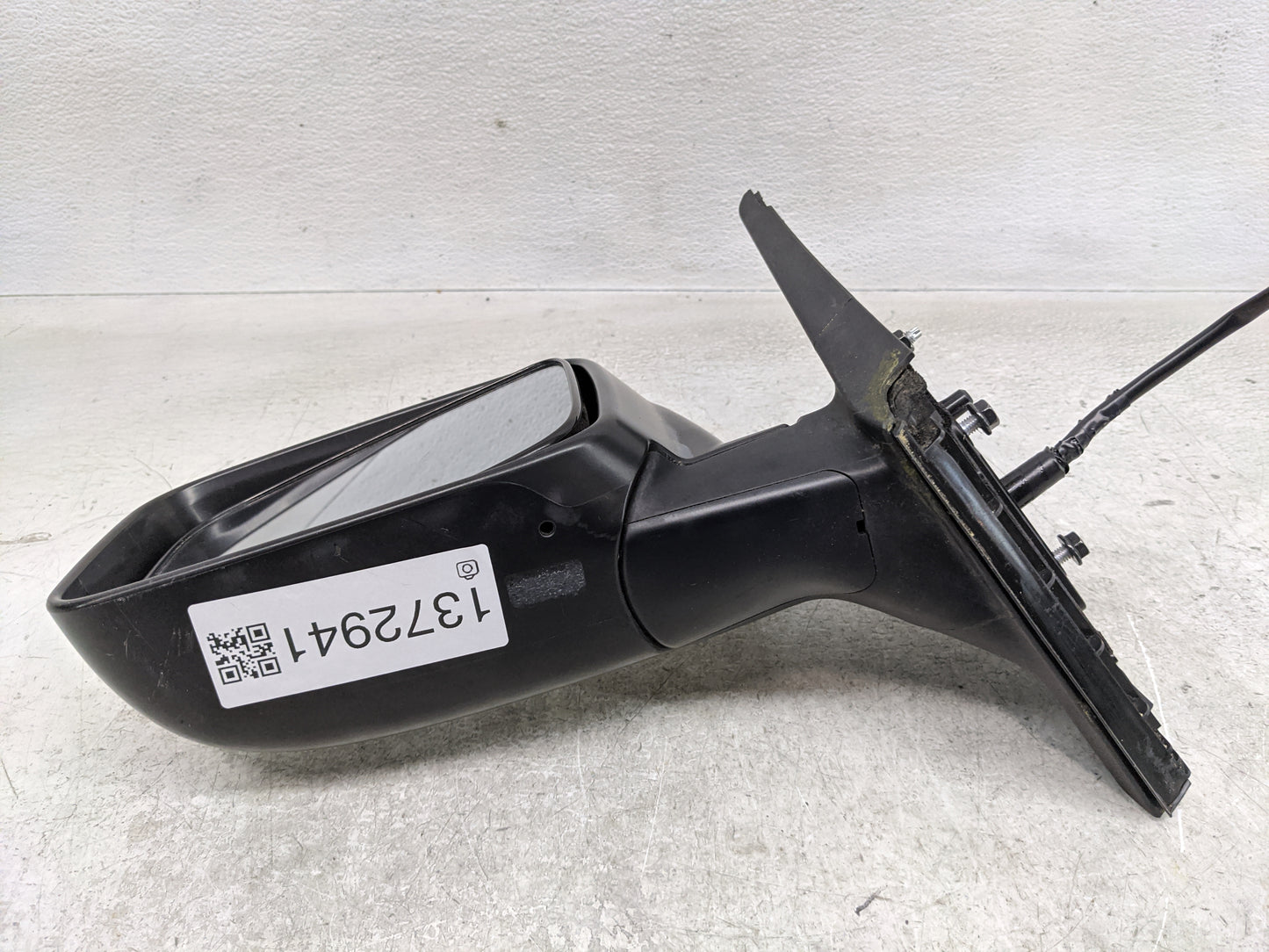 2008-2015 Nissan Rogue Driver Side View Mirror - Left Door Mirror OEM Used - Oemusedautoparts1.com