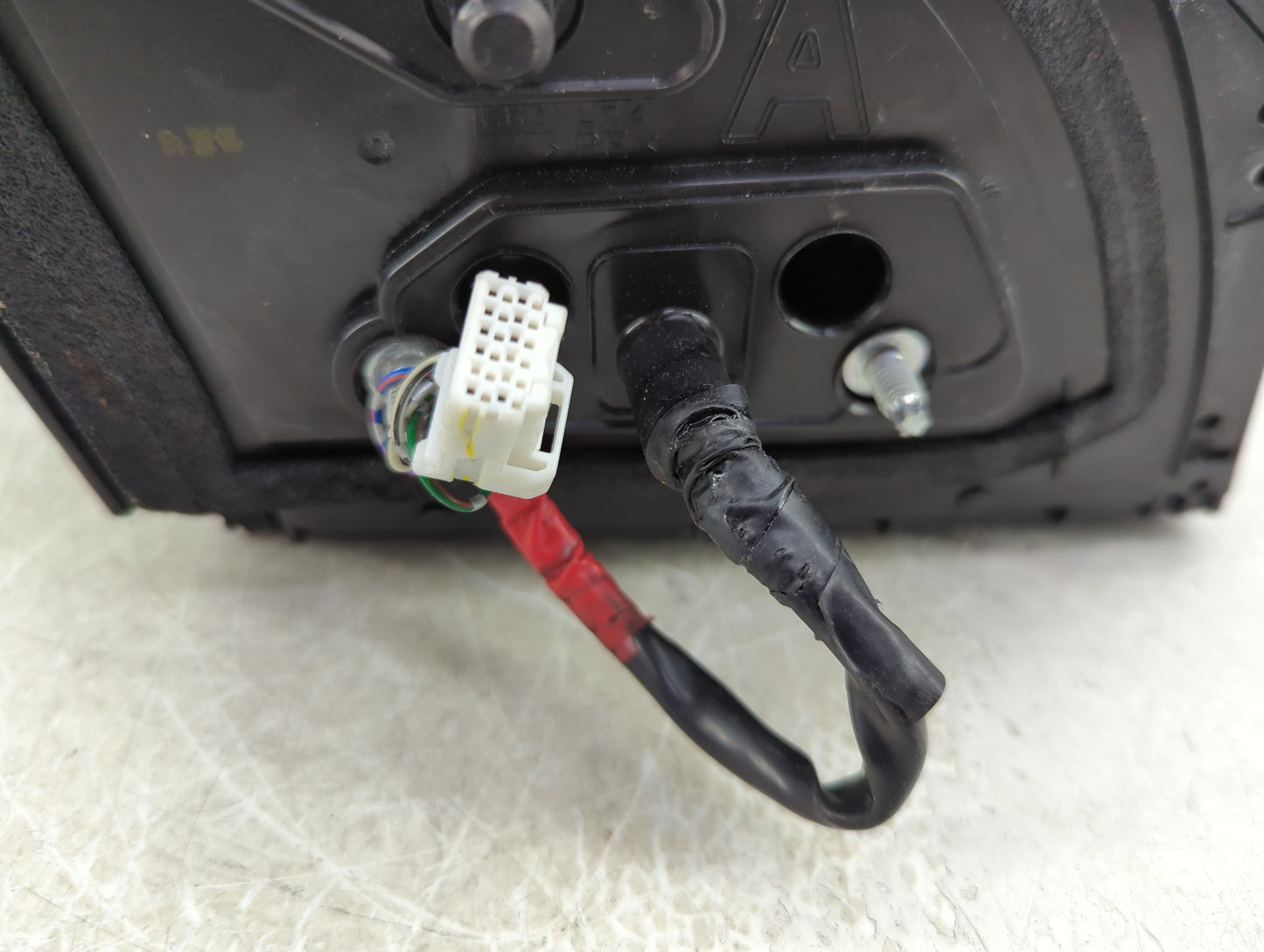 2012-2015 Nissan Rogue Driver Side View Mirror - Left Door Mirror OEM Used - Oemusedautoparts1.com