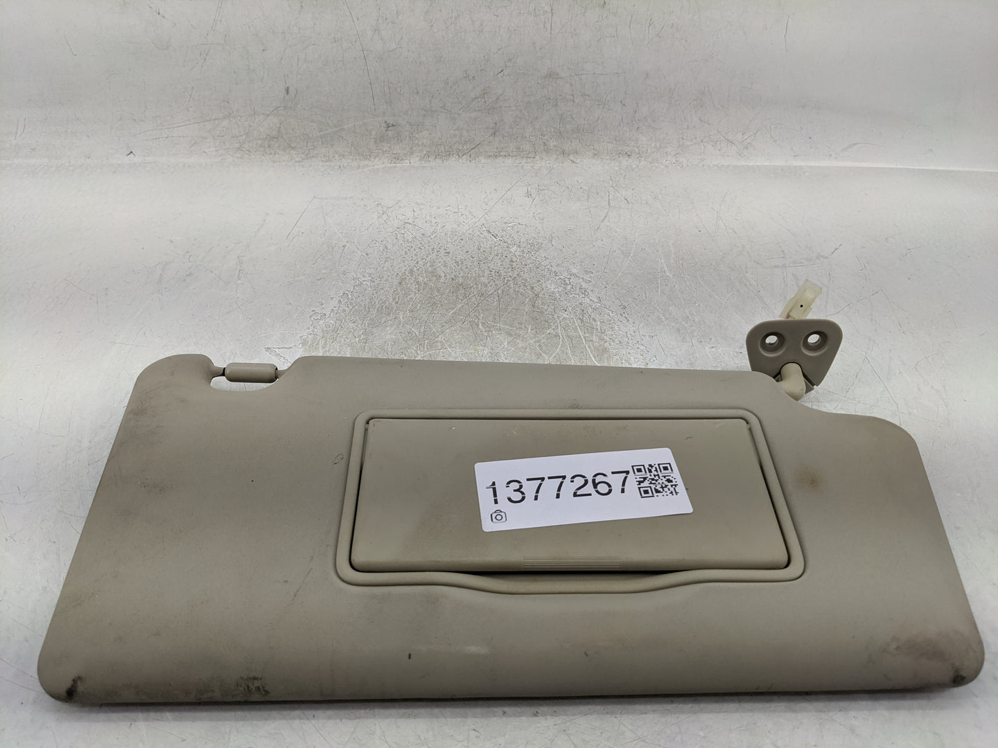 2008-2015 Nissan Rogue Sun Visor Shade Replacement Passenger Right Mirror Fits Fits 2008 2009 2010 2011 2012 2013 2014 2015 