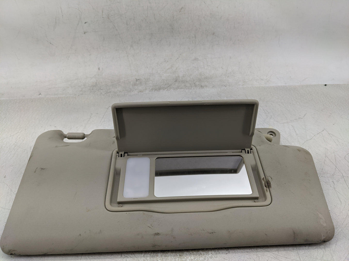 2008-2015 Nissan Rogue Sun Visor Shade Replacement Passenger Right Mirror Fits Fits 2008 2009 2010 2011 2012 2013 2014 2015 