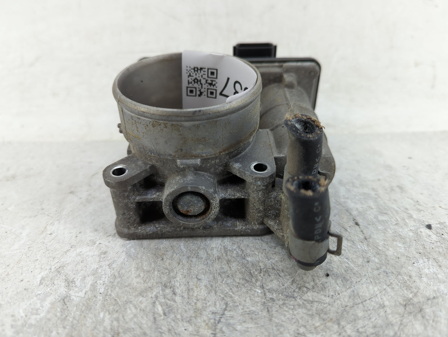 2011-2015 Nissan Rogue Throttle Body P/N:526-01 Fits Fits 2011 2012 2013 2014 2015 OEM Used Auto Parts - Oemusedautoparts1.c