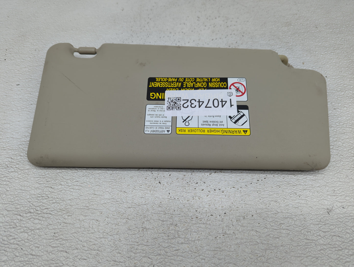 2011-2015 Nissan Rogue Sun Visor Shade Replacement Driver Left Mirror Fits Fits 2011 2012 2013 2014 2015 OEM Used Auto Parts