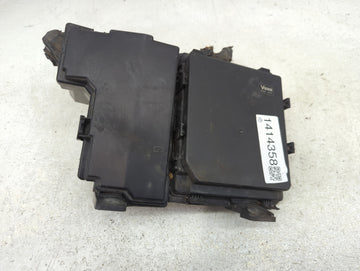 2012-2015 Nissan Rogue Fusebox Fuse Box Panel Relay Module P/N:284B6 JG03A Fits Fits 2012 2013 2014 2015 OEM Used Auto Parts