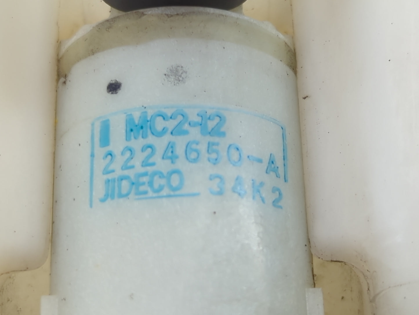 2008-2015 Nissan Rogue Windshield Washer Fluid Reservoir Bottle Oem - Oemusedautoparts1.com