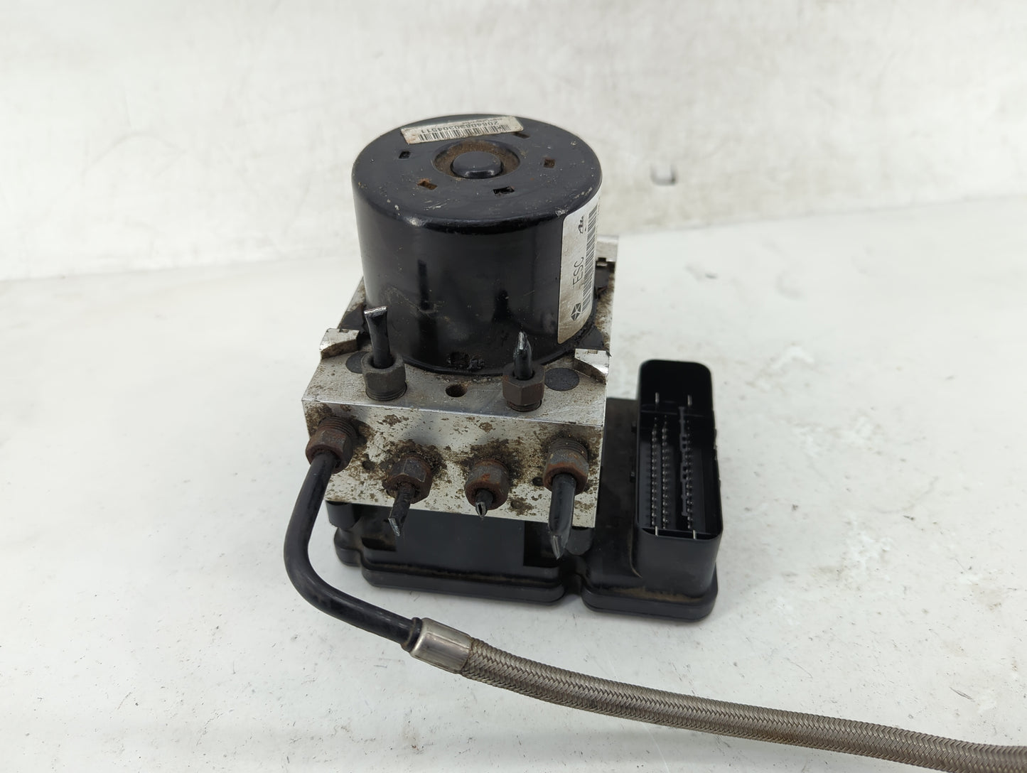 2012-2015 Nissan Rogue ABS Pump Control Module Replacement P/N:P05154901AE 26173073 Fits Fits 2012 2013 2014 2015 OEM Used A