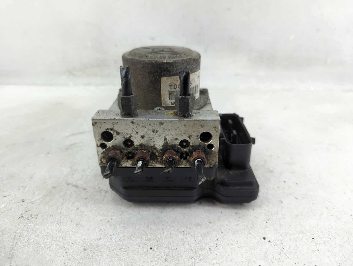 2012-2015 Nissan Rogue ABS Pump Control Module Replacement P/N:26173073 Fits Fits 2012 2013 2014 2015 OEM Used Auto Parts - 