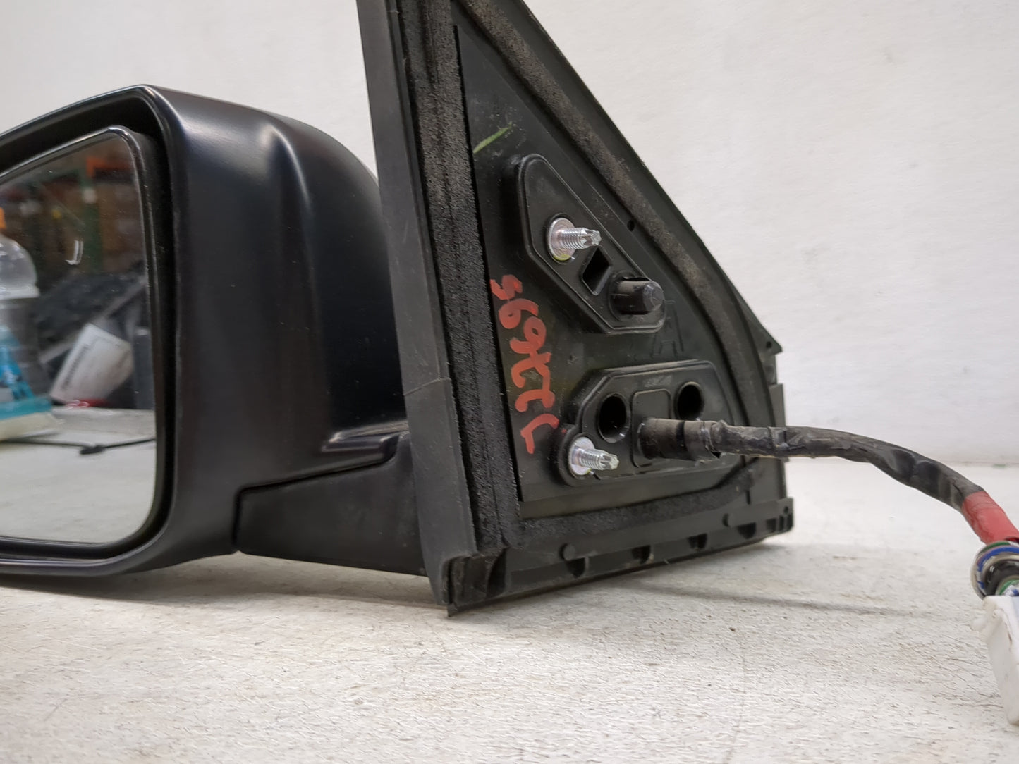 2012-2015 Nissan Rogue Driver Side View Mirror - Left Door Mirror OEM Used - Oemusedautoparts1.com
