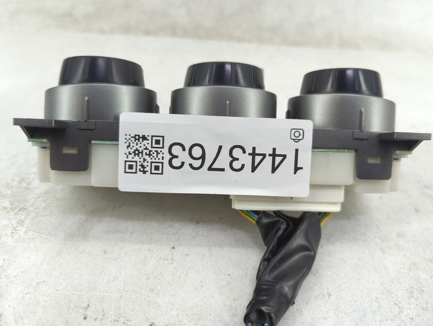 2011-2015 Nissan Rogue Climate Control Module Temperature AC/Heater Replacement P/N:27500 1VL0C 275001VL0C--A Fits OEM Used 