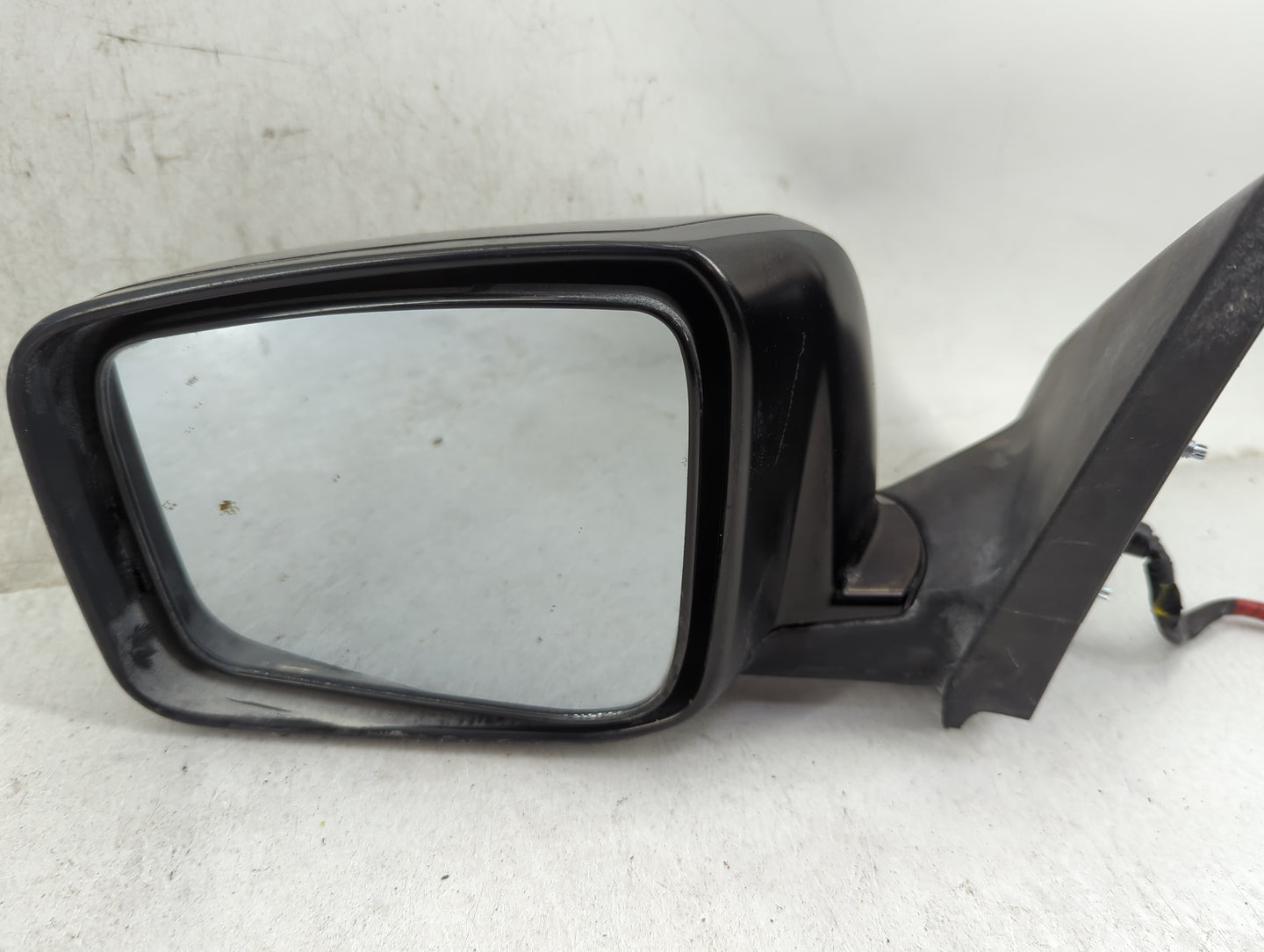 2008-2015 Nissan Rogue Passenger Side View Mirror - Right Door Mirror OEM Used - Oemusedautoparts1.com
