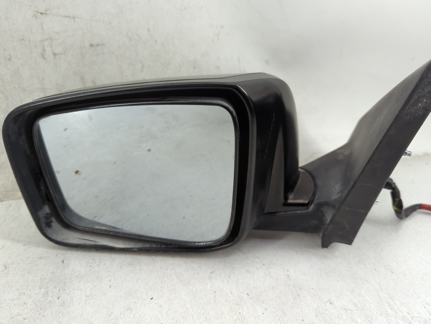 2008-2015 Nissan Rogue Passenger Side View Mirror - Right Door Mirror OEM Used - Oemusedautoparts1.com