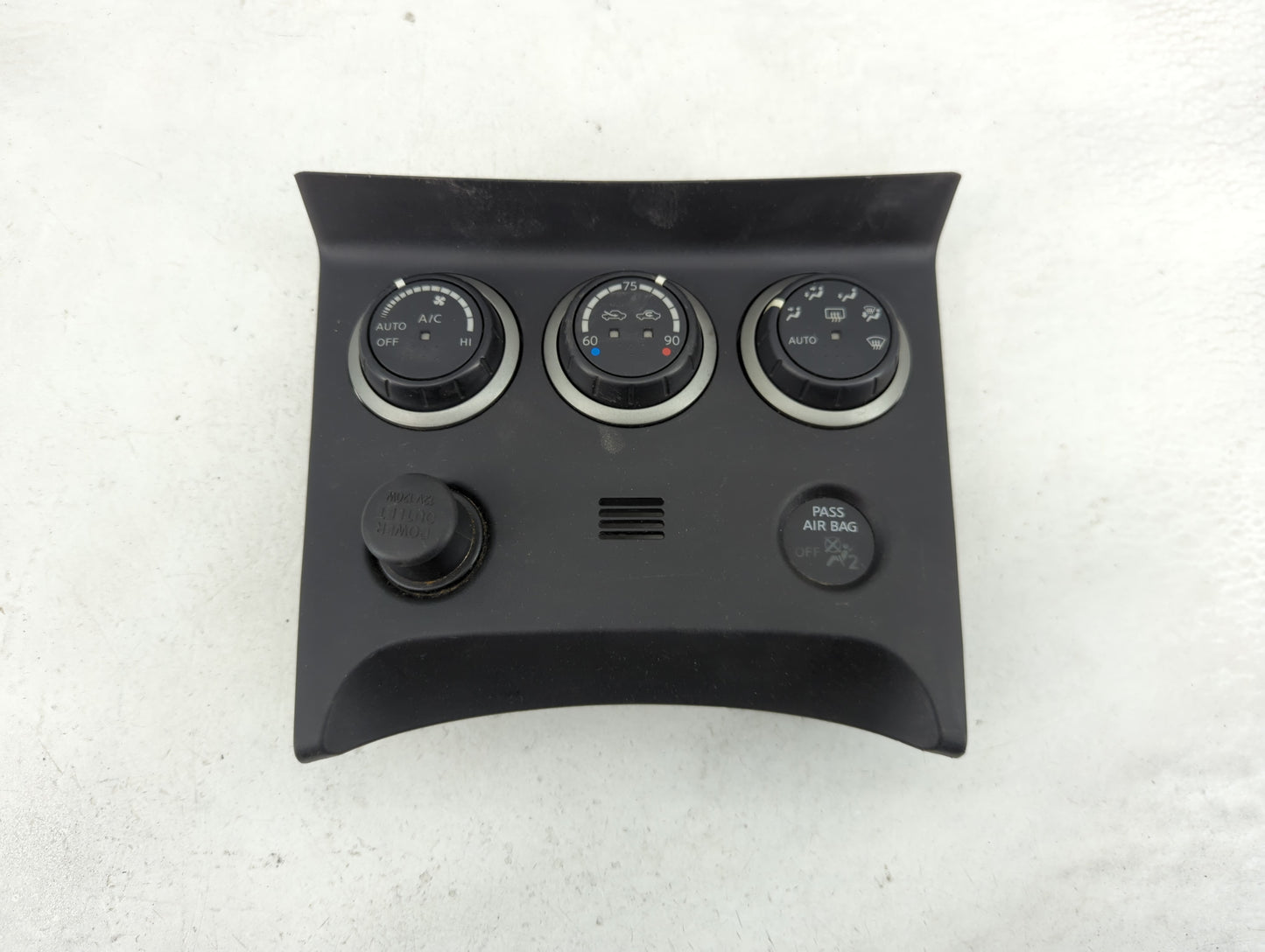 2011-2015 Nissan Rogue Climate Control Module Temperature AC/Heater Replacement P/N:27500 1VK0A 27500 1VK0A--A Fits OEM Used
