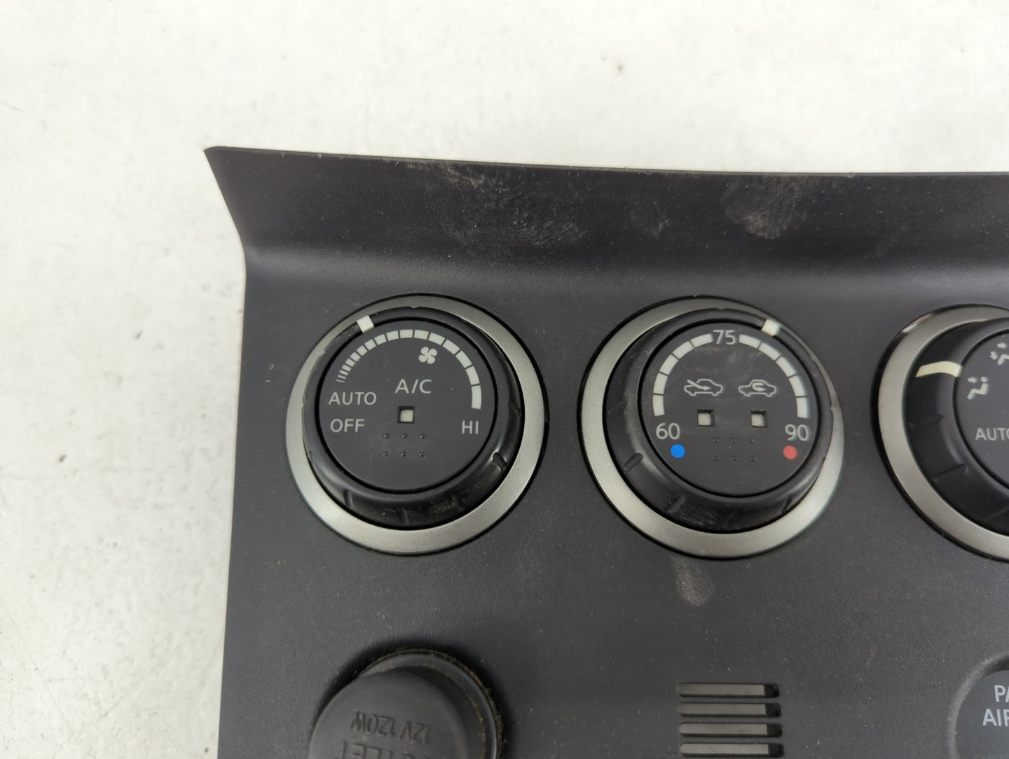 2011-2015 Nissan Rogue Climate Control Module Temperature AC/Heater Replacement P/N:27500 1VK0A 27500 1VK0A--A Fits OEM Used