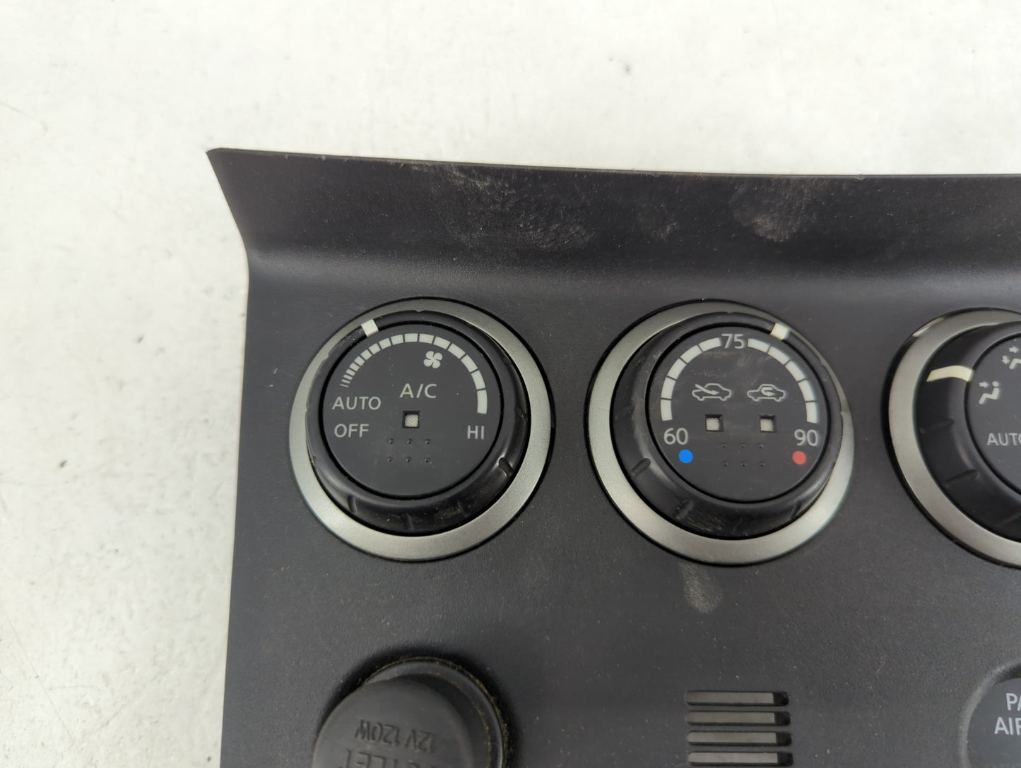 2011-2015 Nissan Rogue Climate Control Module Temperature AC/Heater Replacement P/N:27500 1VK0A 27500 1VK0A--A Fits OEM Used