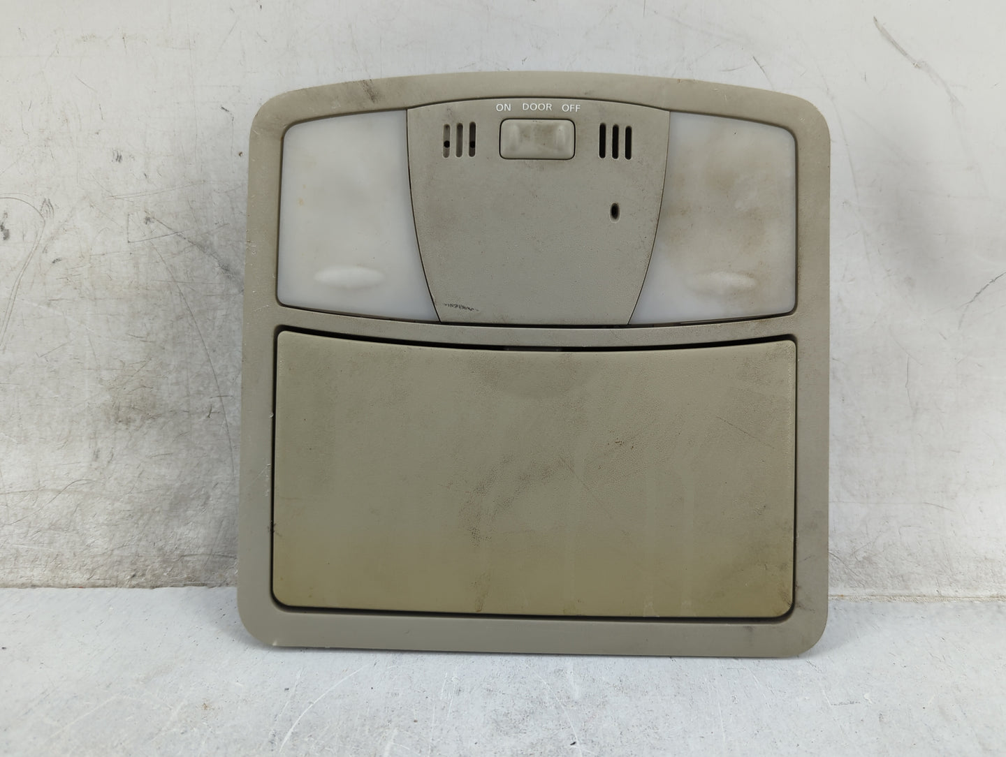 2013-2015 Nissan Rogue Overhead Roof Console Tan - Oemusedautoparts1.com