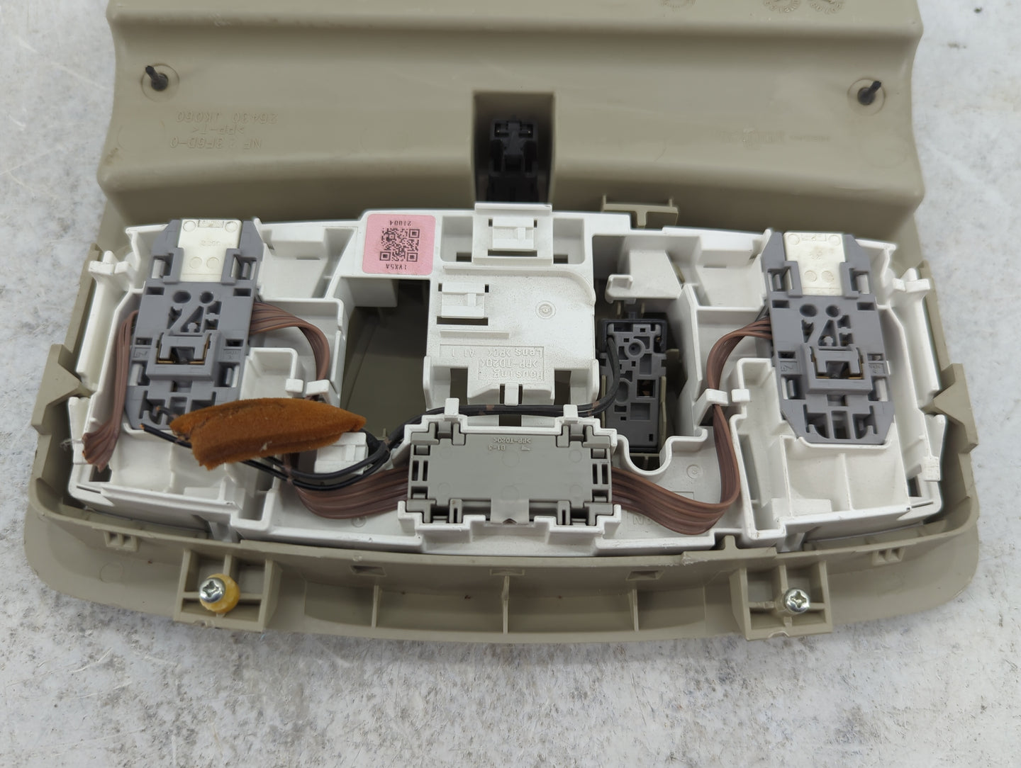 2013-2015 Nissan Rogue Overhead Roof Console Tan - Oemusedautoparts1.com