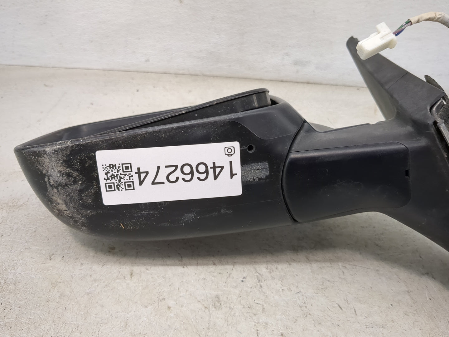 2008-2015 Nissan Rogue Driver Side View Mirror - Left Door Mirror OEM Used - Oemusedautoparts1.com